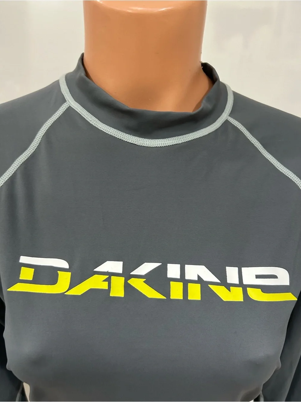 Dakine men’s large